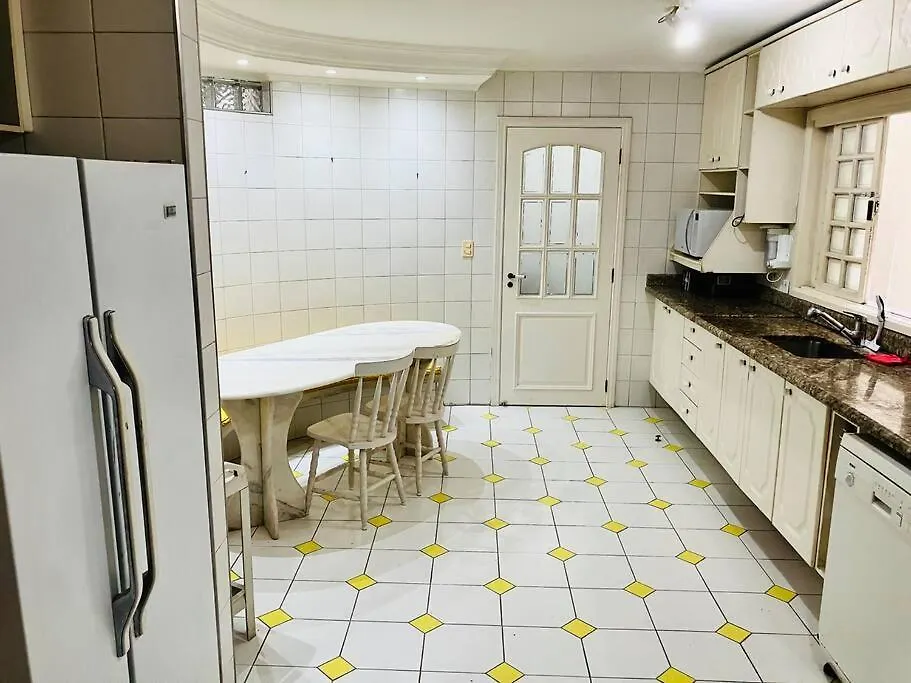 Holiday home La Maison Brooklin Luxo Triplex 5 Quartos 4 Suites Ar Churrasqueira Hidro 10 Min Congonhas! Brazil
